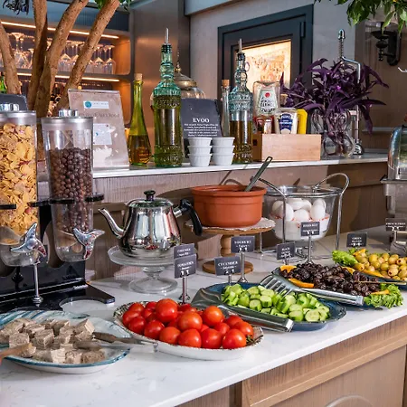 Niles Hotel 4*